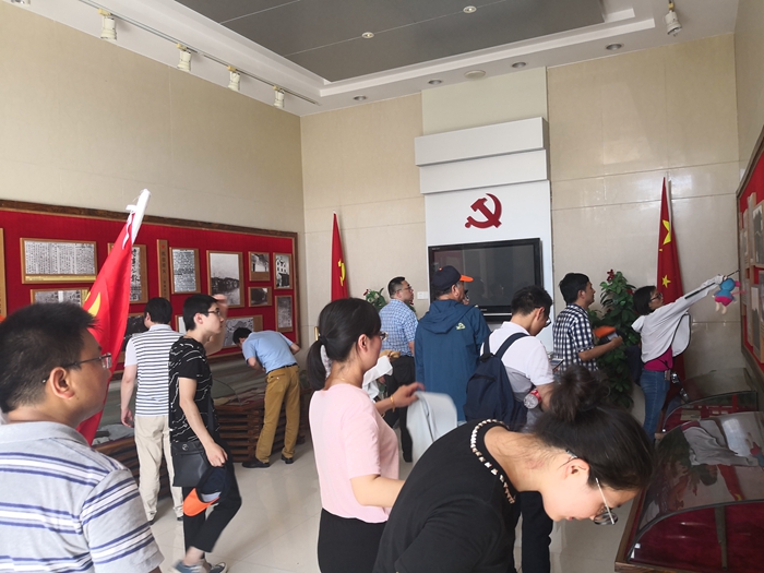 微信图片_20180716160115_副本.jpg